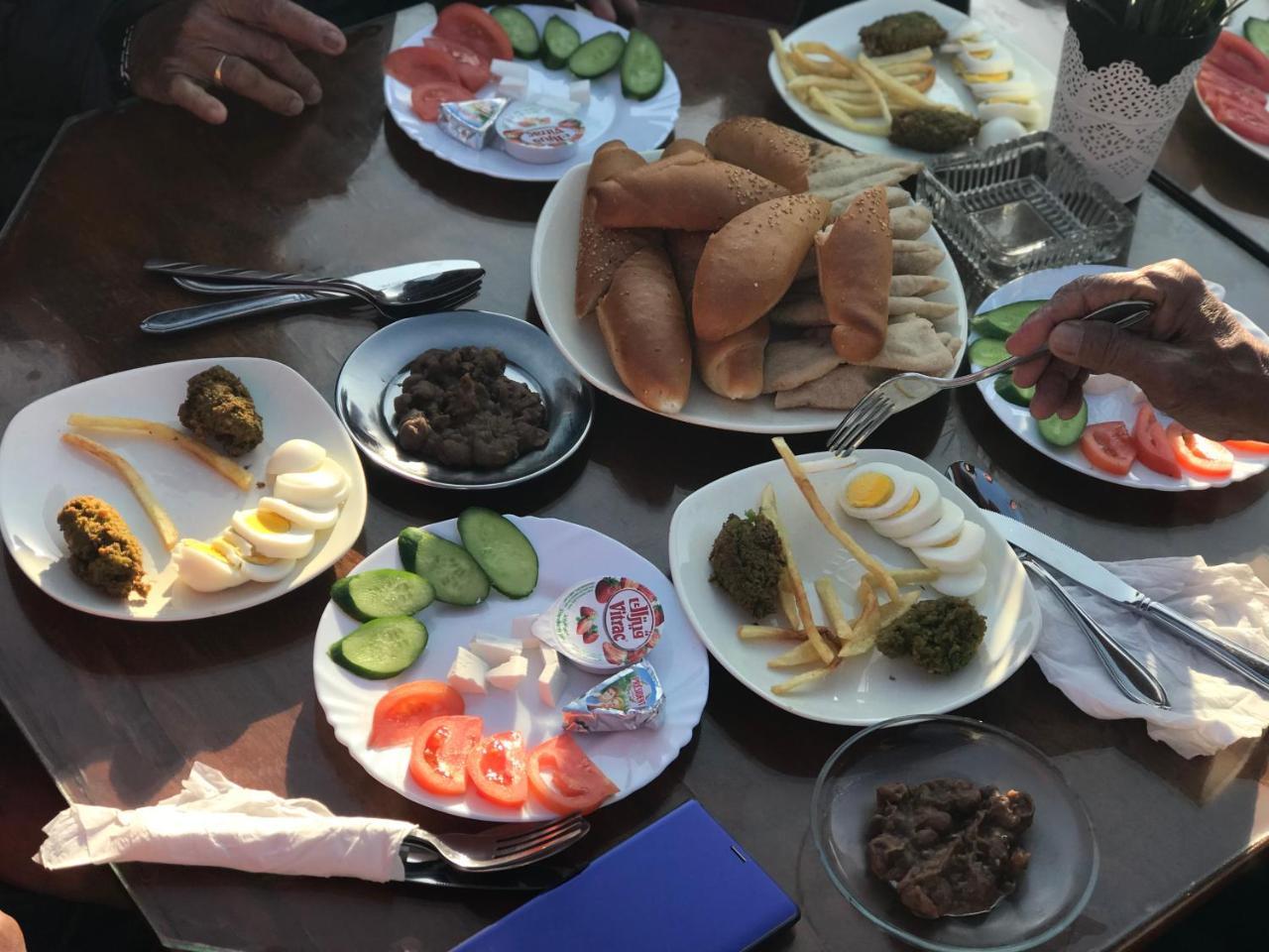 Amon Holiday Pyramids Inn Kafret el-Gabal Zewnętrze zdjęcie